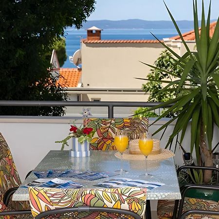 Apartments Irena Tučepi Extérieur photo