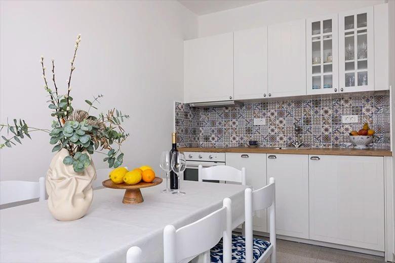 Apartments Irena Tučepi Extérieur photo