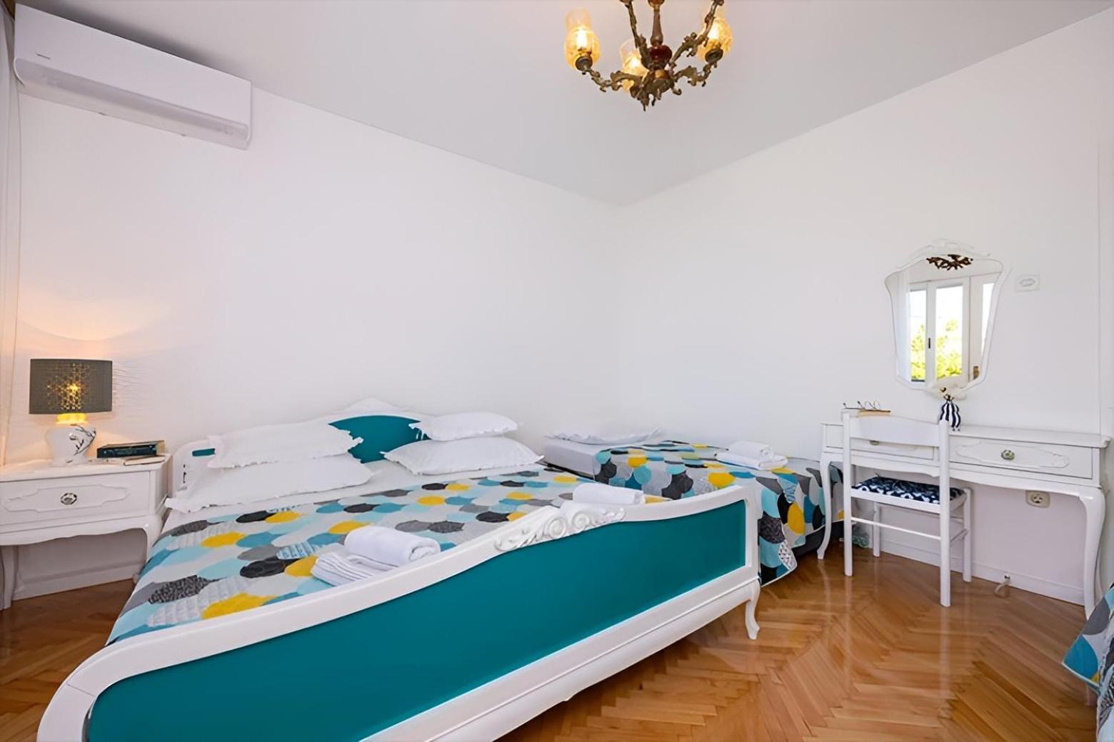 Apartments Irena Tučepi Extérieur photo