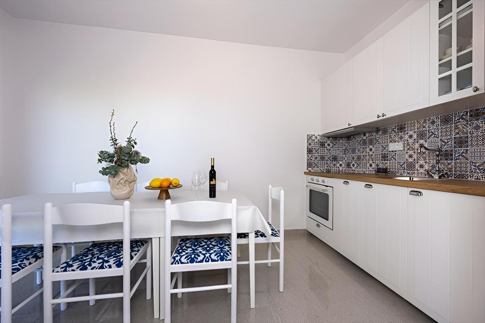 Apartments Irena Tučepi Extérieur photo
