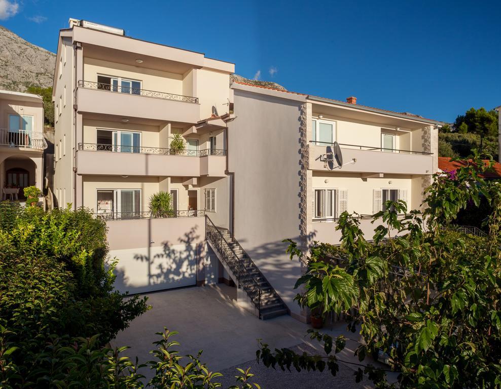 Apartments Irena Tučepi Extérieur photo
