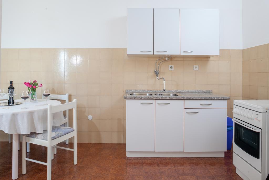 Apartments Irena Tučepi Extérieur photo