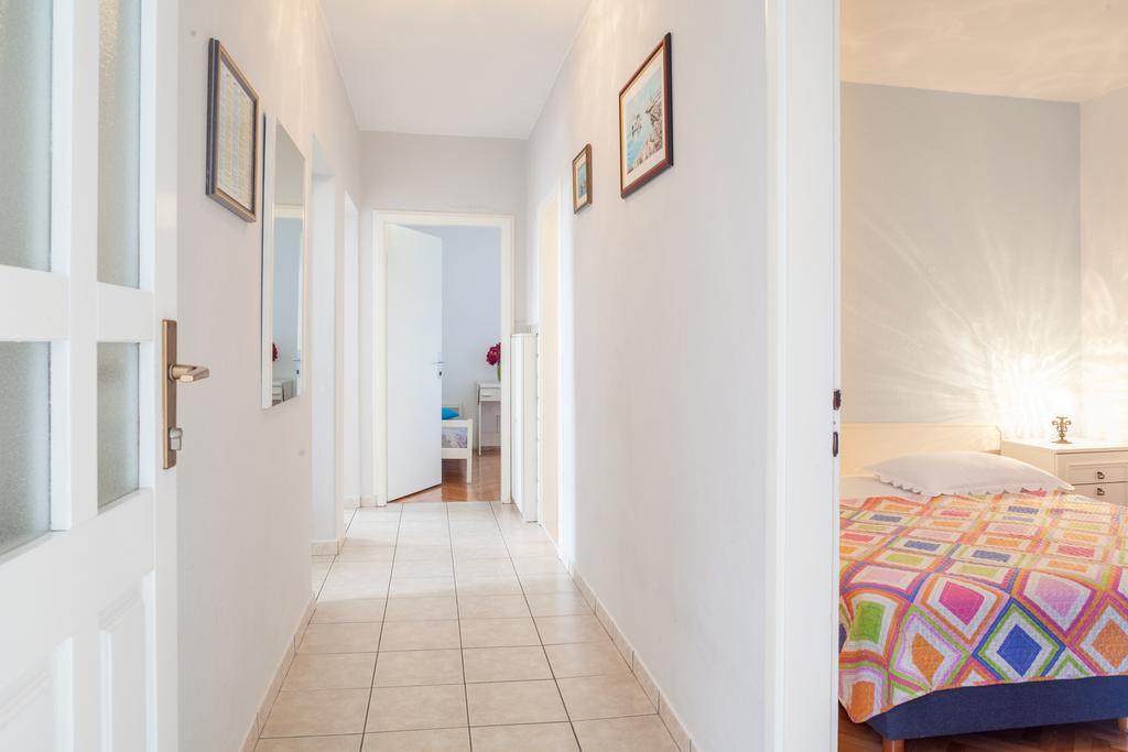 Apartments Irena Tučepi Extérieur photo