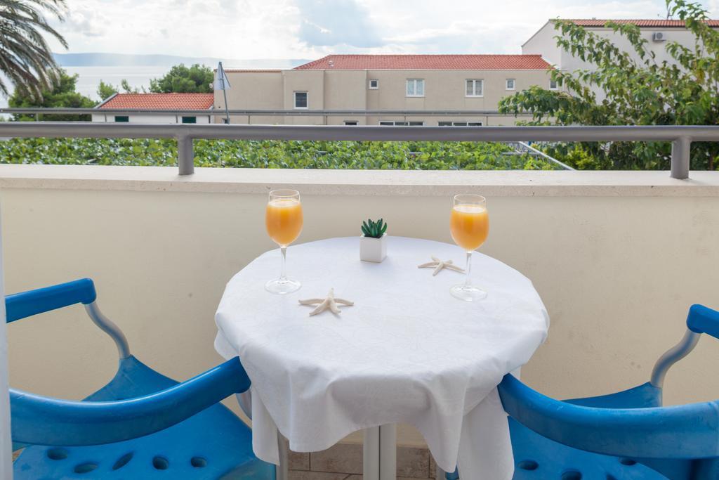 Apartments Irena Tučepi Extérieur photo